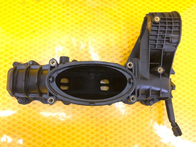 Коллектор впускной Mercedes-Benz GL-Class 2011 X204