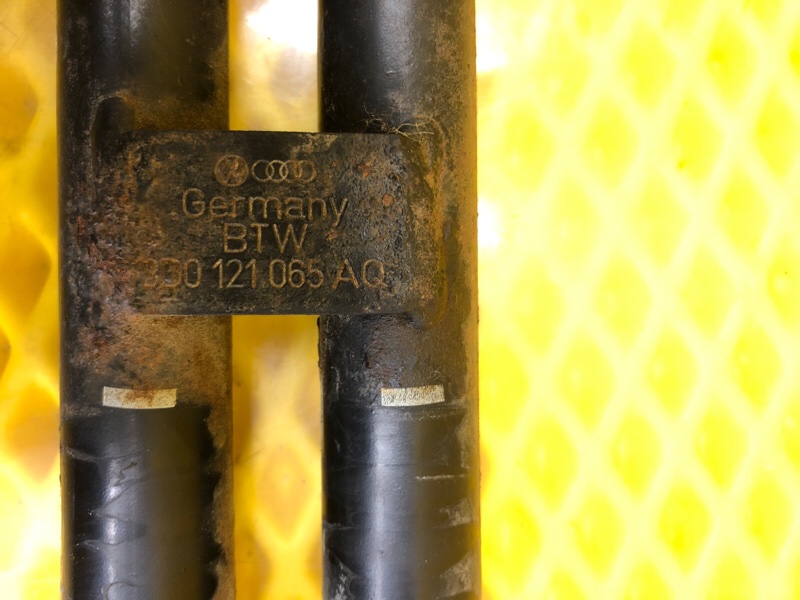 Трубка системы охлаждения Volkswagen Phaeton 2004 3D2