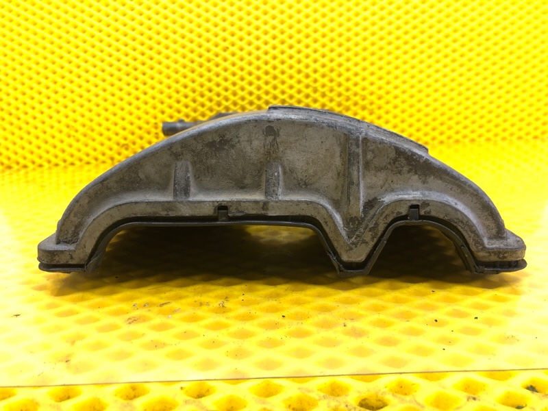 Крышка клапанная Volkswagen Touareg 2003 7L6