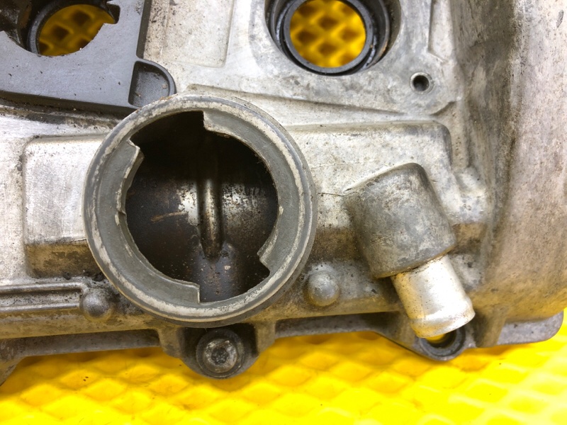 Крышка клапанная Volkswagen Touareg 2003 7L6