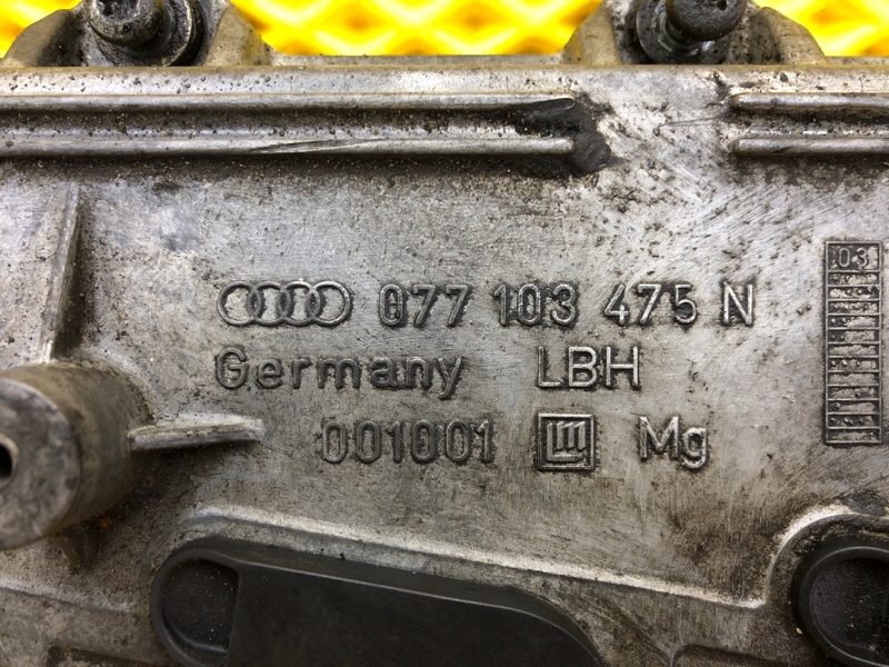 Крышка клапанная Volkswagen Touareg 2003 7L6