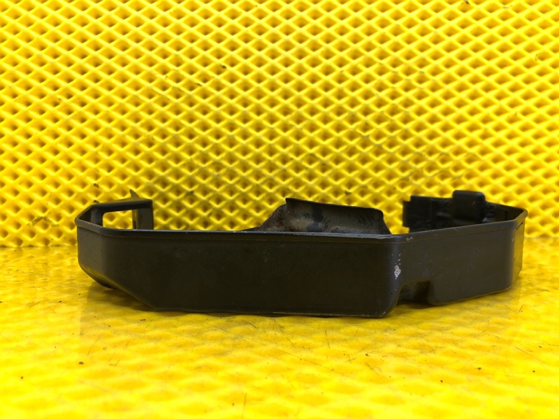 Кожух ремня ГРМ Volkswagen Touareg 2003 7L6