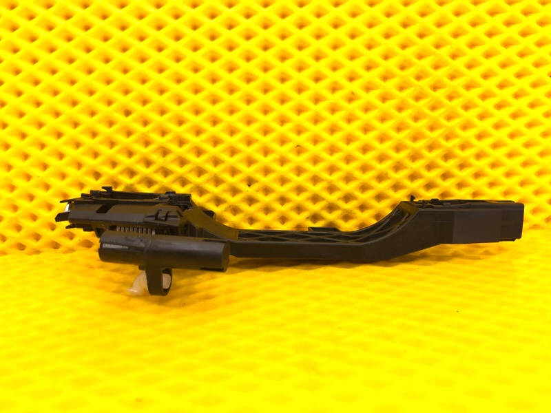 Кронштейн ручки двери задней левой Omoda C5 2023