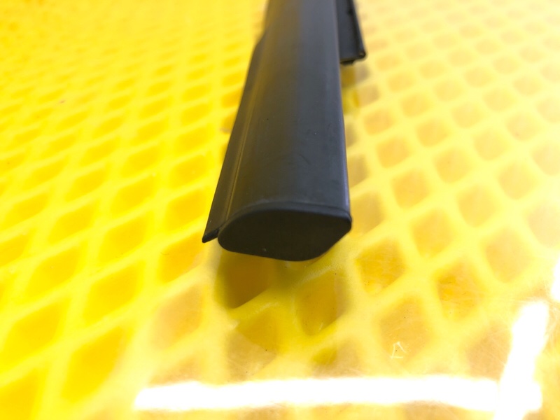 Уплотнитель стекла Omoda C5 2023