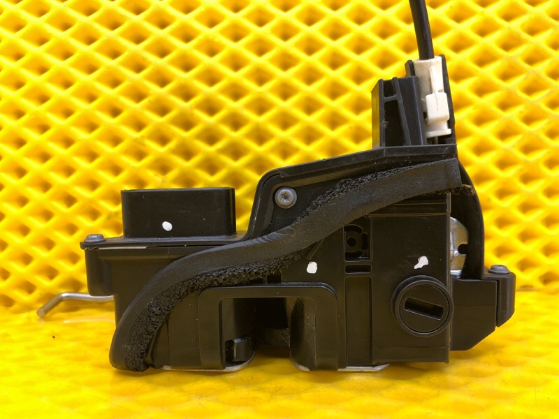 Замок двери задней левой Omoda C5 2023