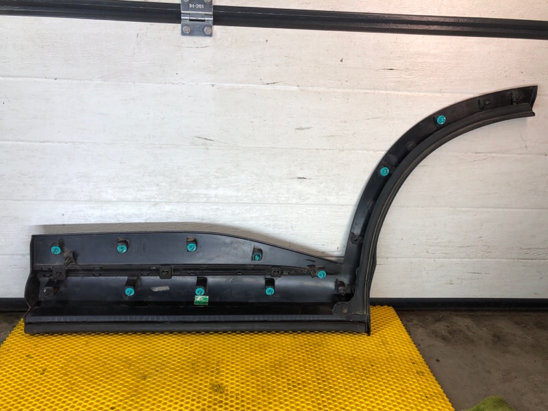 Накладка двери задней правой Omoda C5 2023