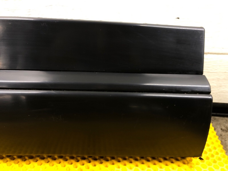 Накладка двери задней правой Omoda C5 2023