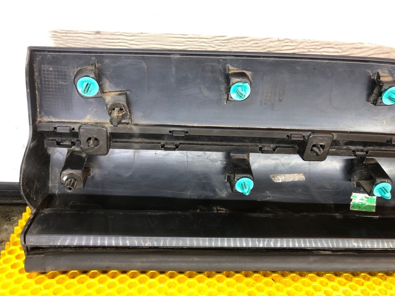 Накладка двери задней правой Omoda C5 2023