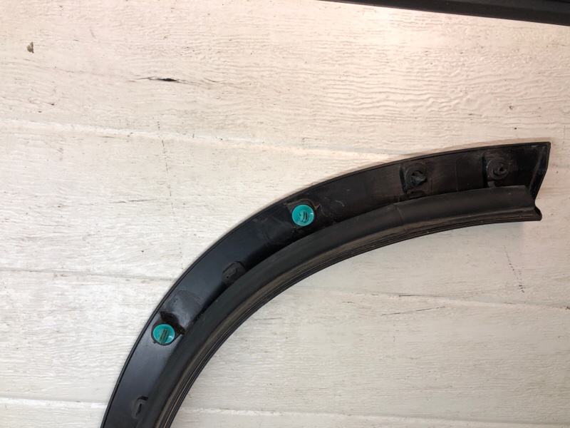 Накладка двери задней правой Omoda C5 2023