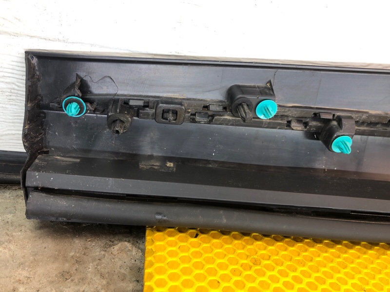 Накладка двери передней правой Omoda C5 2023