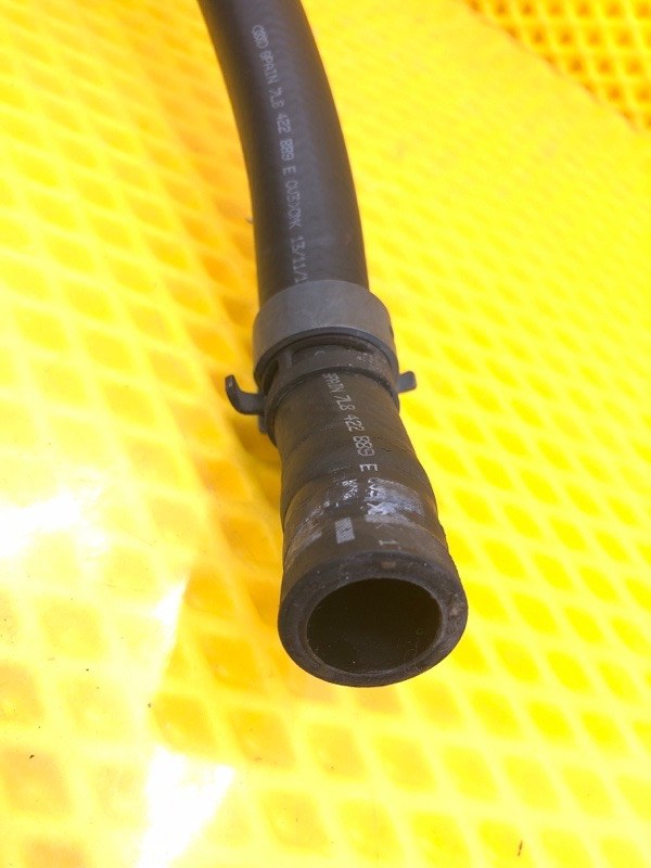 Патрубок системы охлаждения Audi Q7 2014 4LB