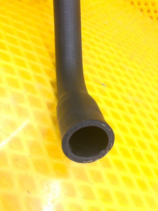 Патрубок системы охлаждения Audi Q7 2014 4LB