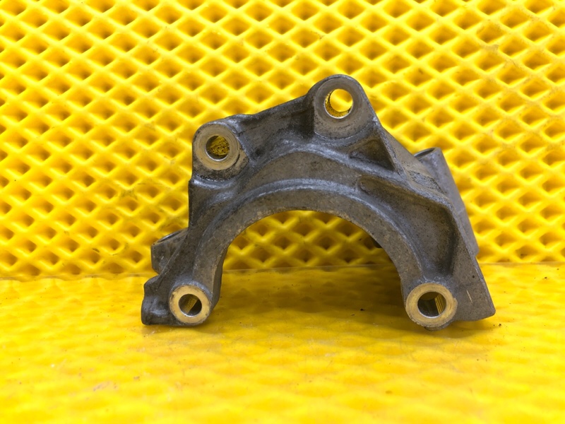 Кронштейн ГУР Audi Q7 2014 4LB