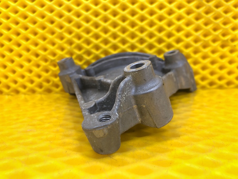 Кронштейн компрессора кондиционера Audi Q7 2014 4LB