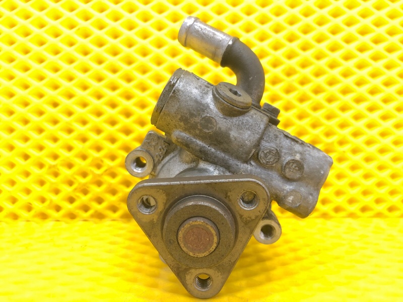 Насос ГУР Audi Q7 2014 4LB