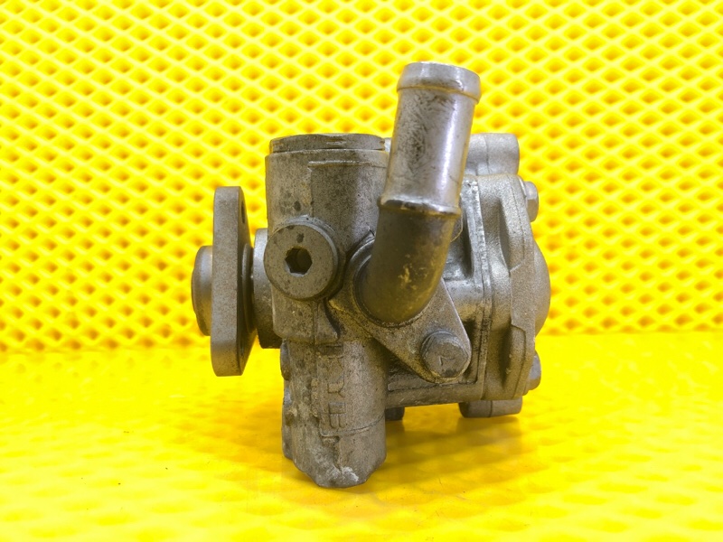 Насос ГУР Audi Q7 2014 4LB