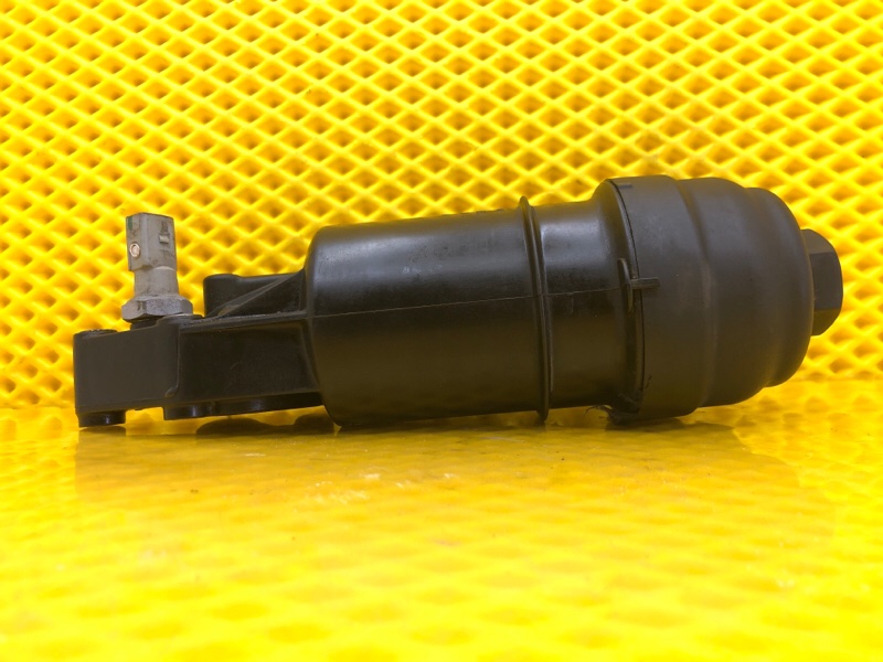 Корпус масляного фильтра Audi Q7 2014 4LB