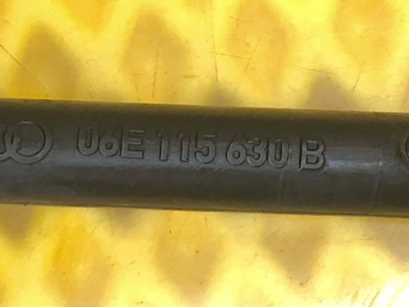 Трубка масляного щупа Audi Q7 2014 4LB