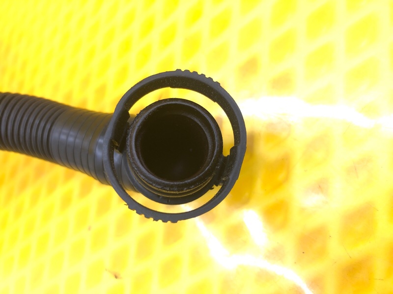 Трубка картерных газов Audi Q7 2014 4LB