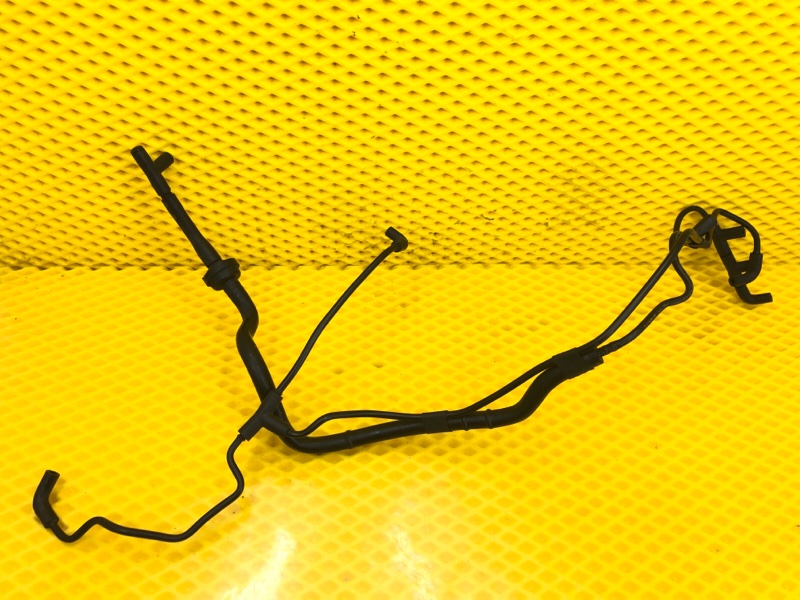 Трубка вакуумная Audi Q7 2014 4LB