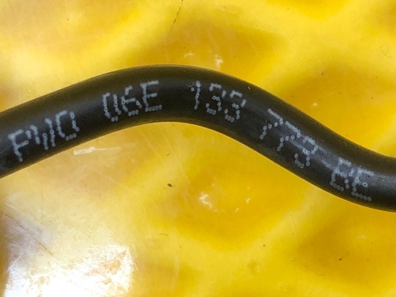 Трубка вакуумная Audi Q7 2014 4LB