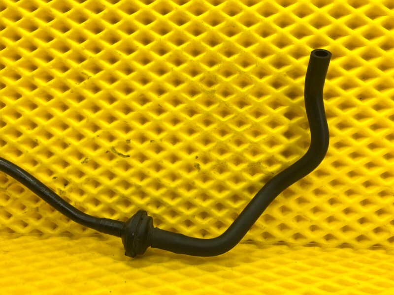 Трубка вакуумная Audi Q7 2014 4LB