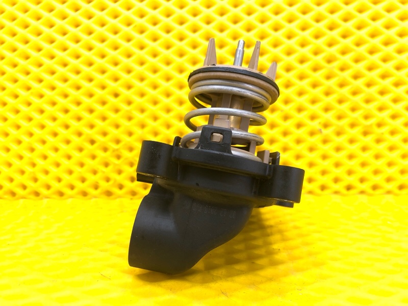 Термостат Audi Q7 2014 4LB