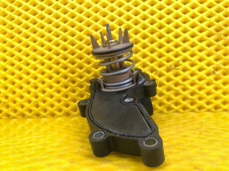 Термостат Audi Q7 2014 4LB