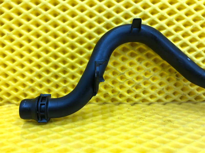 Трубка системы охлаждения Audi Q7 2014 4LB
