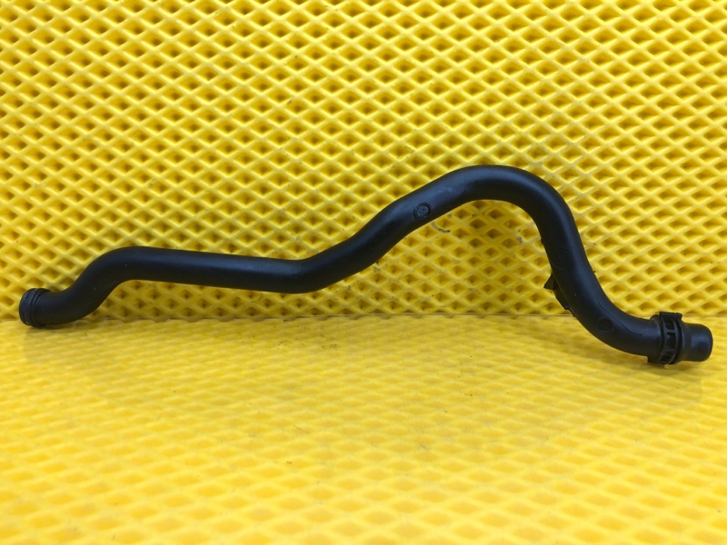 Трубка системы охлаждения Audi Q7 2014 4LB