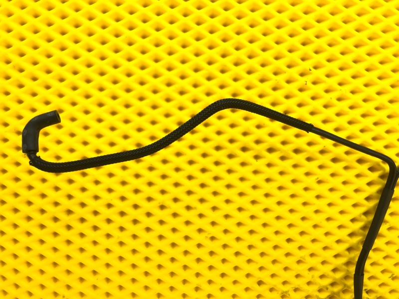 Трубка вакуумная Audi Q7 2014 4LB