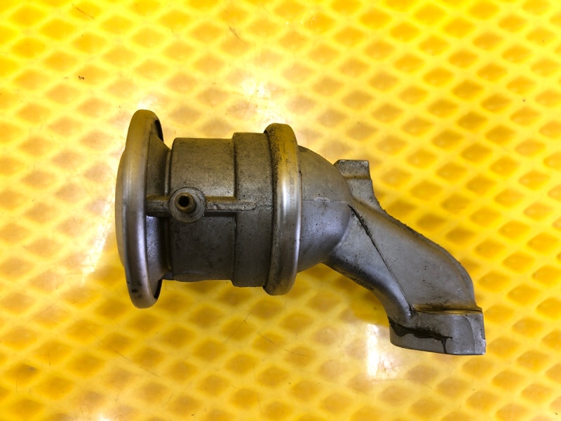 Клапан EGR ЕГР рециркуляции ОГ Audi Q7 2014 4LB