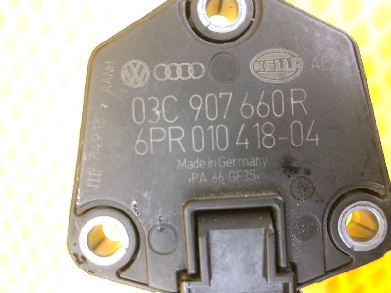 Датчик уровня масла Audi Q7 2014 4LB