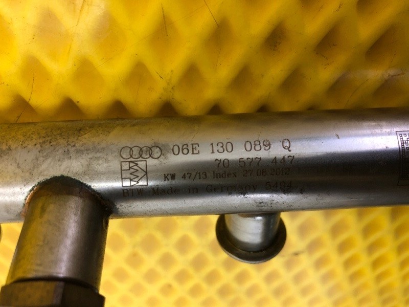 Топливная рампа Audi Q7 2014 4LB