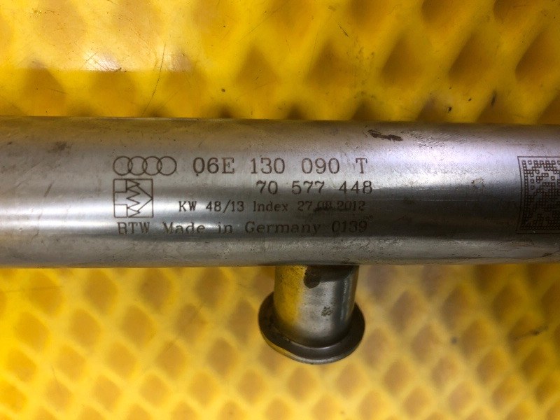 Рампа топливная Audi Q7 2014 4LB