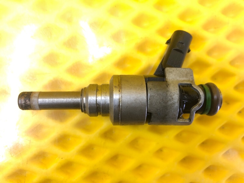 Форсунка топливная Audi Q7 2014 4LB