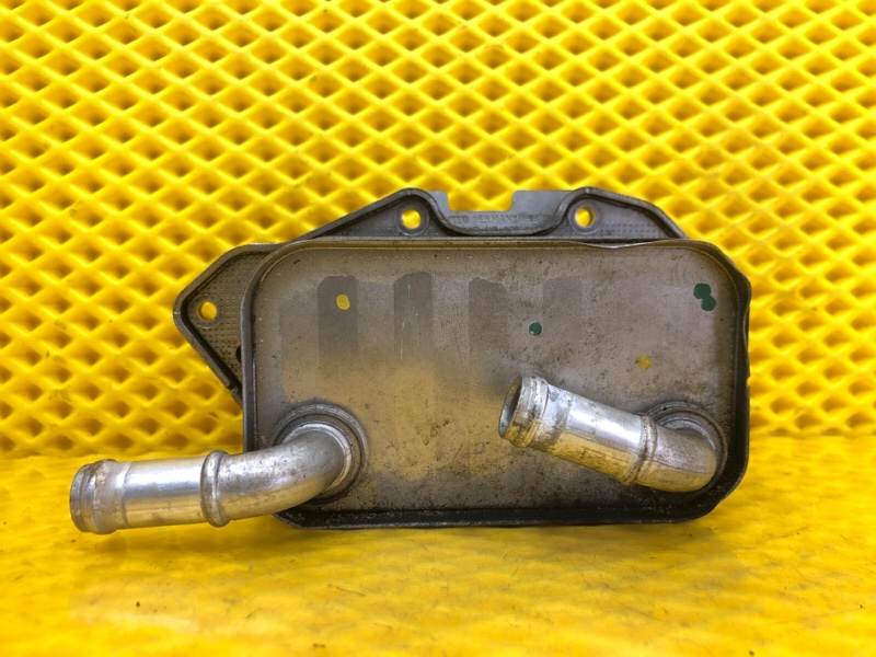 Теплообменник (радиатор масляный) Audi Q7 2014 4LB