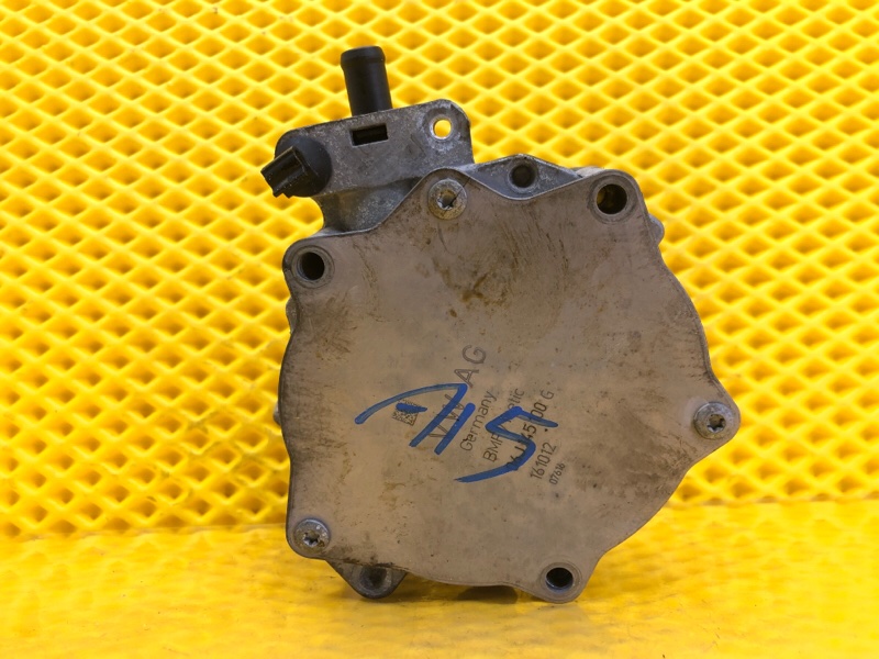 Вакуумный насос Volkswagen Tiguan 2013 5N1