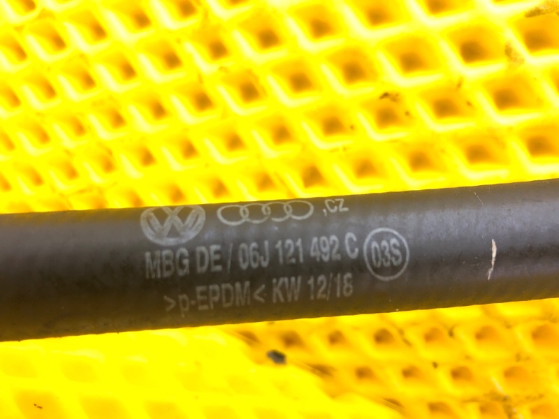 Трубка турбины Volkswagen Tiguan 2013 5N1