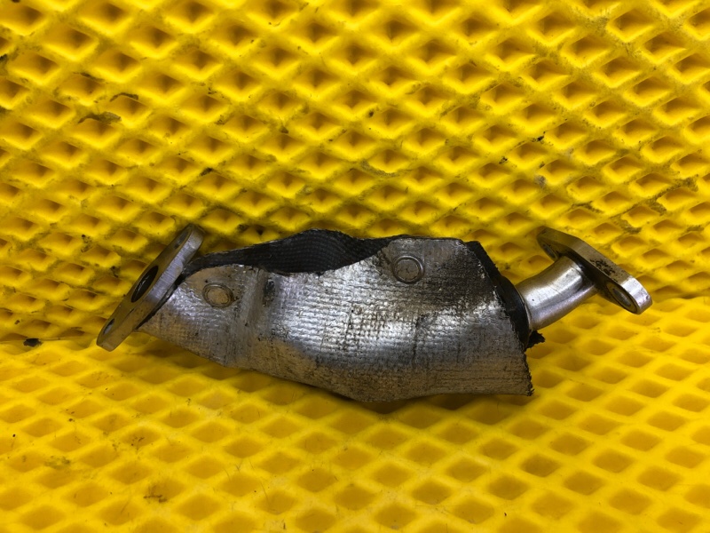 Трубка турбины Volkswagen Tiguan 2013 5N1