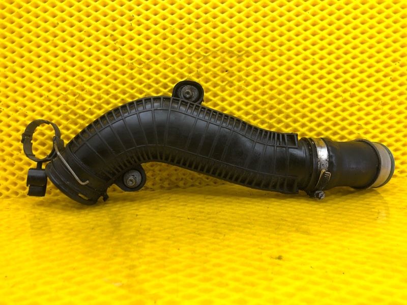 Патрубок интеркулера Volkswagen Tiguan 2013 5N1