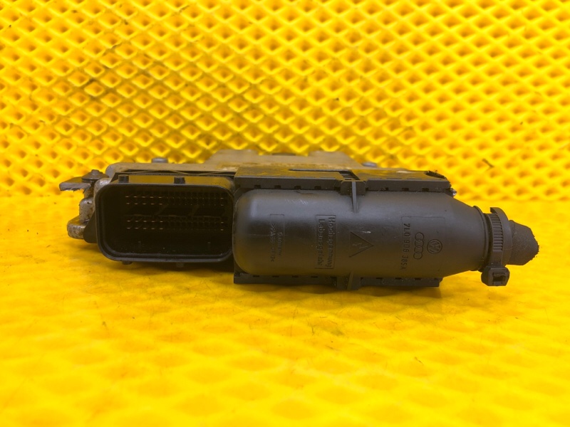 Блок управления двигателем (ЭБУ ДВС) Volkswagen Tiguan 2013 5N1