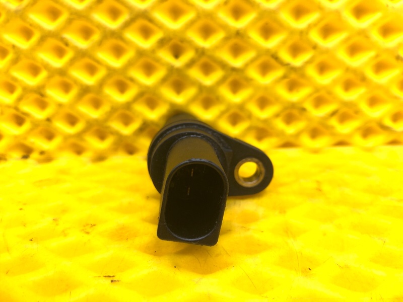 Датчик положения коленвала Volkswagen Tiguan 2013 5N1