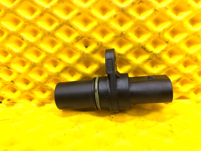 Датчик положения коленвала Volkswagen Tiguan 2013 5N1