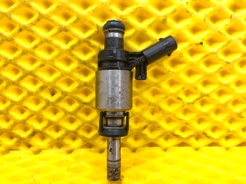 Форсунка топливная Volkswagen Tiguan 2013 5N1
