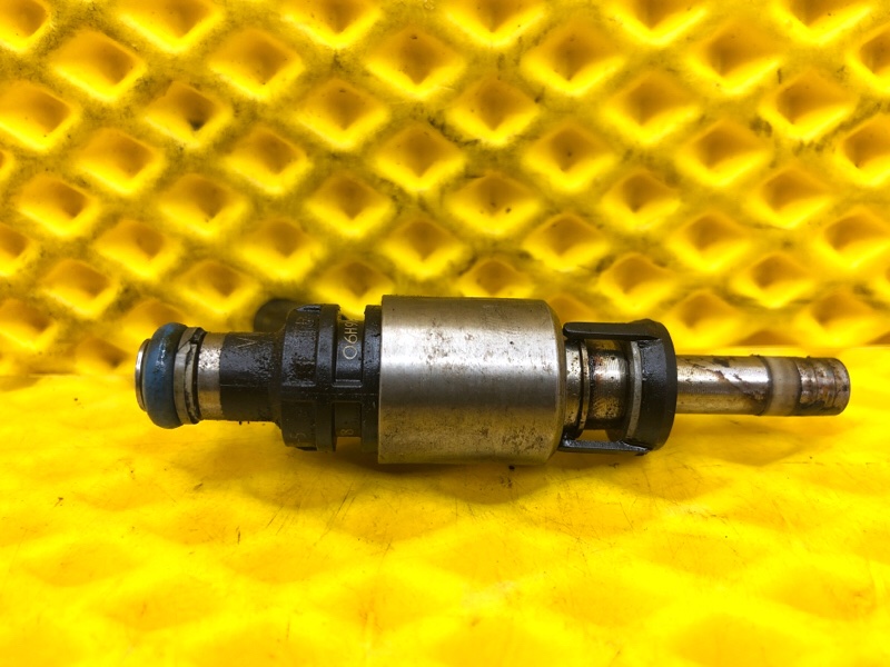 Форсунка топливная Volkswagen Tiguan 2013 5N1