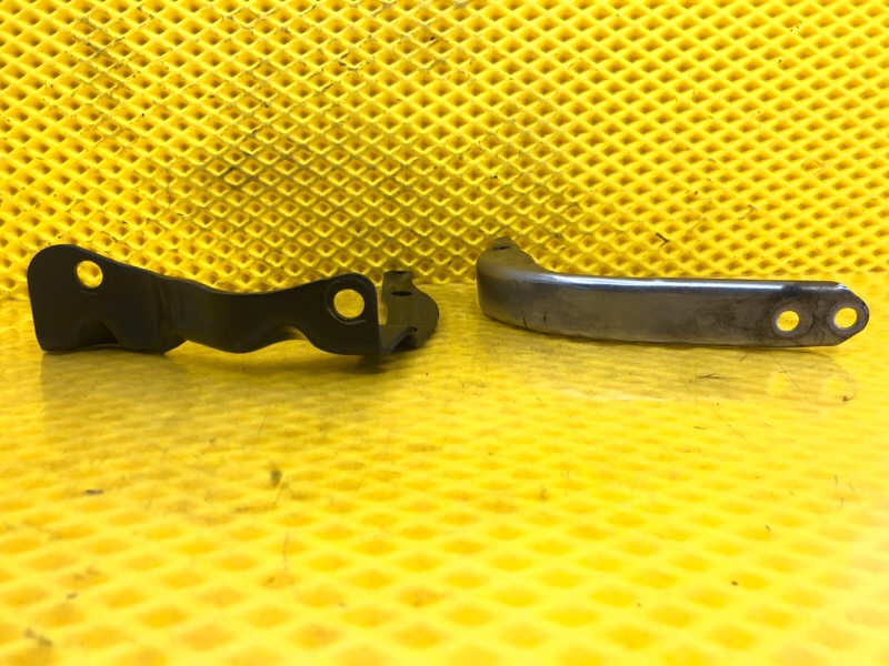 Кронштейн Volkswagen Tiguan 2013 5N1