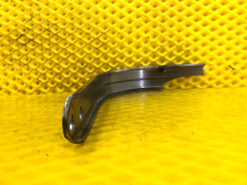 Кронштейн Volkswagen Tiguan 2013 5N1