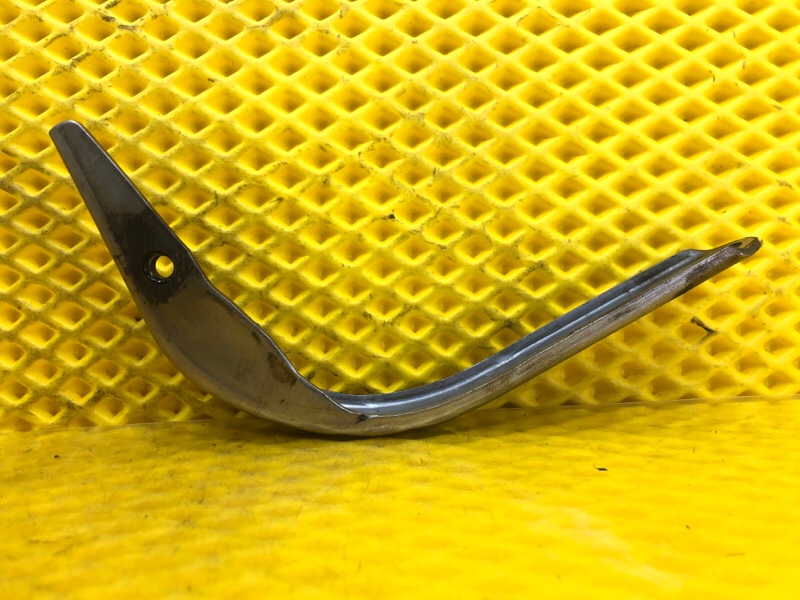 Кронштейн Volkswagen Tiguan 2013 5N1