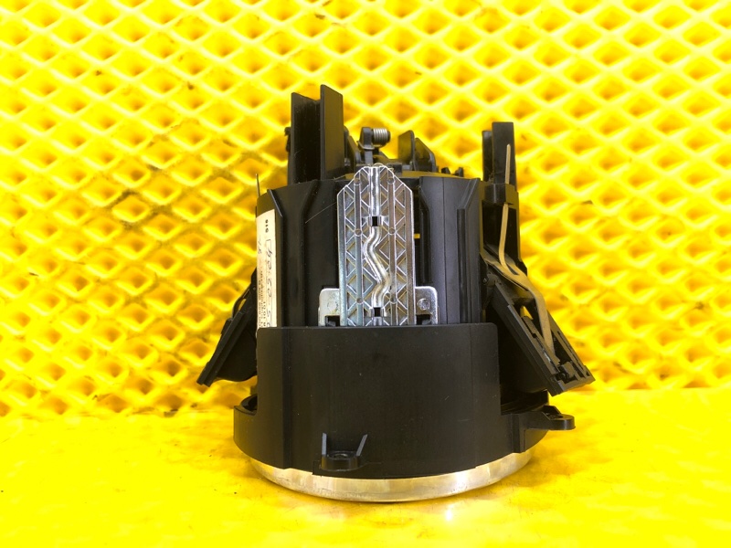 Подстаканник Volkswagen Phaeton 2004 3D2